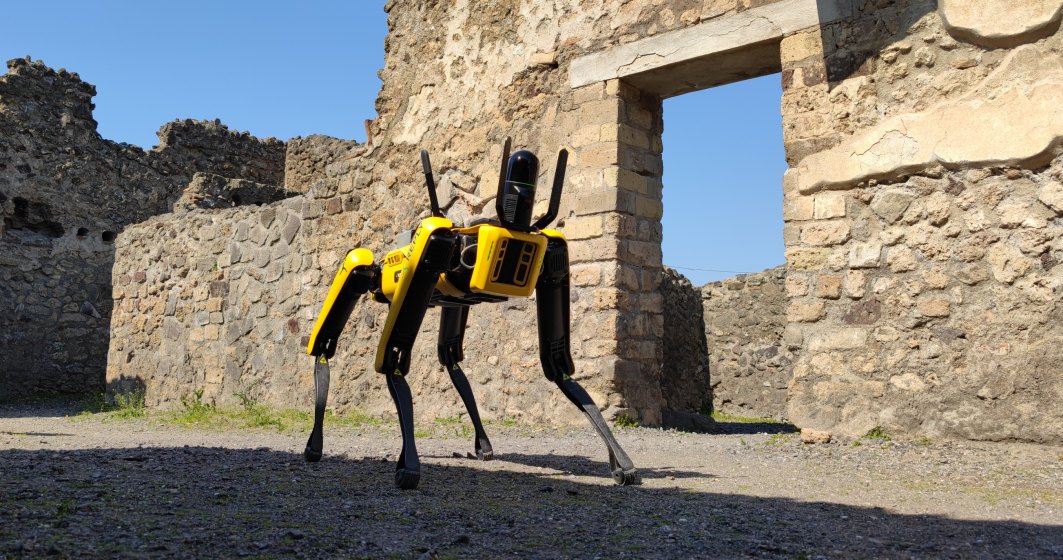 VIDEO | Pompei este de acum păzit de un câine robot, pe nume Spot