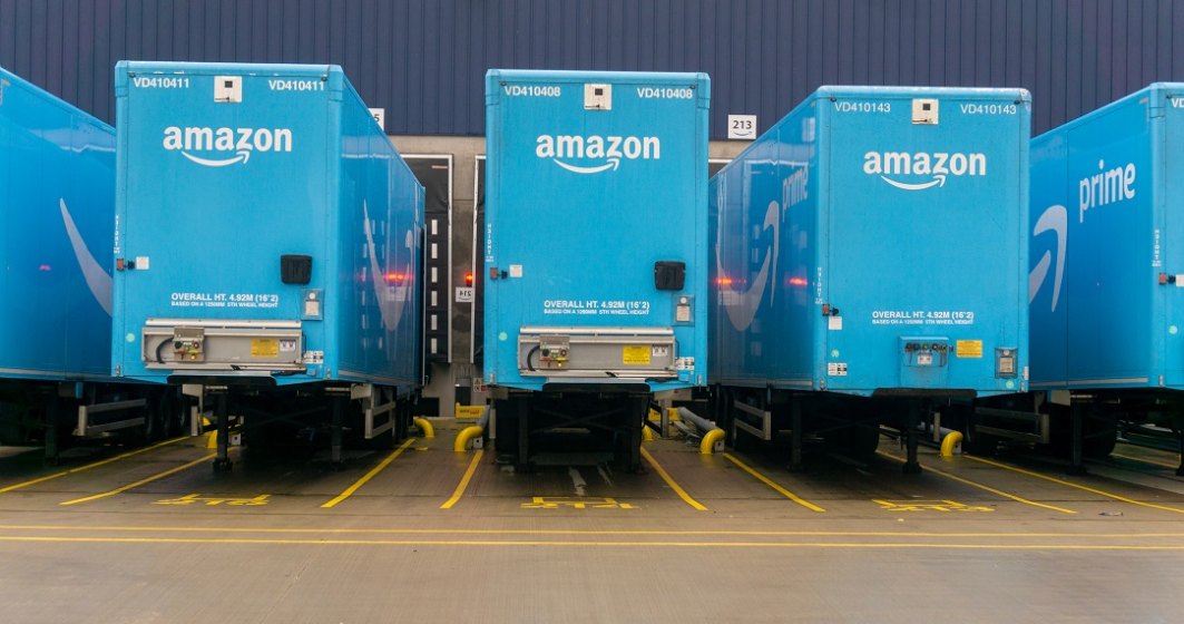 Angajații Amazon intră în grevă petru prima oară în Marea Britanie și acuză că până și mersul la baie le este cronometrat