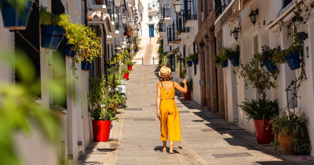 Hello Holidays lansează vacanțe pentru turiștii cu bani: cât costă un circuit premium în Nisa, SUA sau Andaluzia