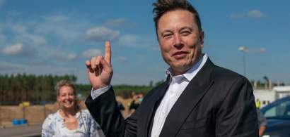 Elon Musk se ”gândește serios” la construirea unei noi rețele sociale