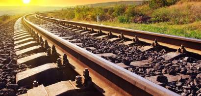 Ciolacu promite că aproape 1.000 km de cale ferată vor fi modernizați cu bani...