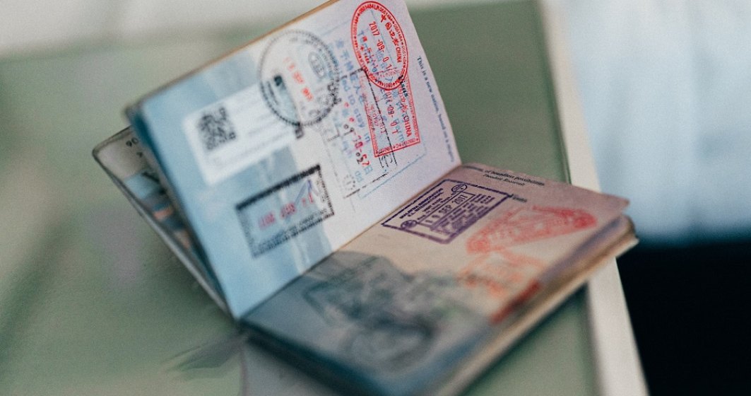 Ștampilele de pe pașaport vor deveni istorie. Noul sistem UE va permite înregistrarea digitală a pasagerilor