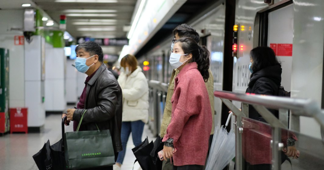 Noi măsuri în China din cauza COVID: țara închide un oraș după o explozie de infectări