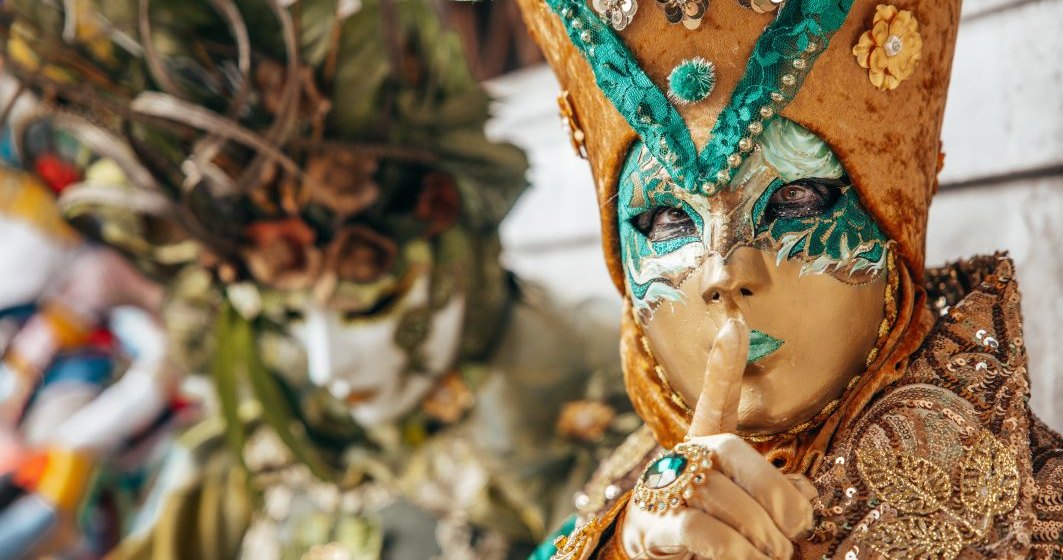 A început Carnavalul de la Veneţia. Care este tematica din acest an