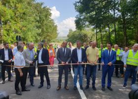 FOTO-VIDEO | A fost inaugurat „Drumul de sub Munte” din Țara Făgărașului