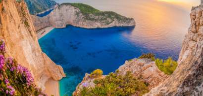 Cod de bare pentru vacanța în Grecia. Cum completăm noul formular, cum suntem...