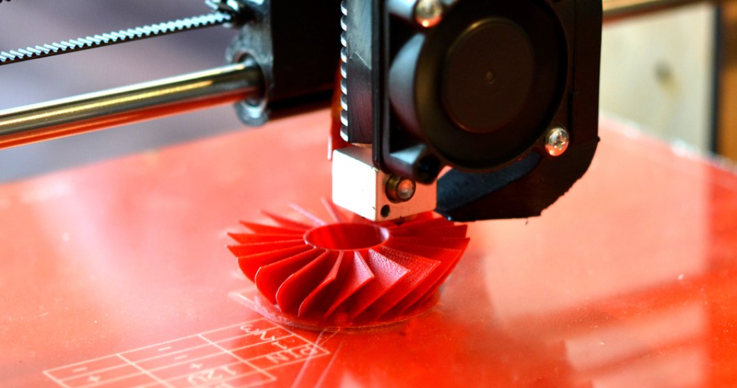 Un cercetator roman a realizat un motor unic in lume, prin printare 3D