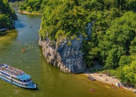 O nouă atracție turistică pe Dunăre: o călătorie cu barca electrică de la...
