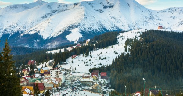 3 stațiuni de schi pe care să le încerci iarna aceasta