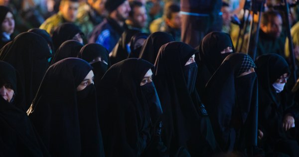 Iranul le-a interzis femeilor să apară în reclame. Spotul care a indignat...