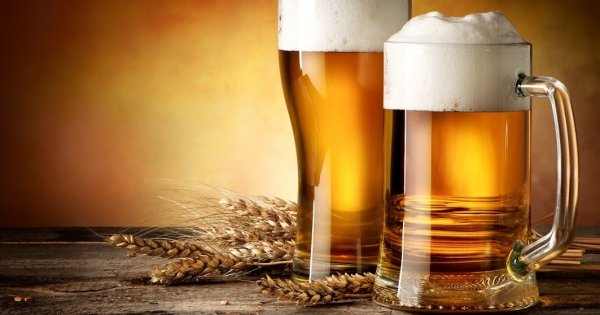 Romanii consuma din ce in ce mai multa bere: berea fara alcool si berea la...