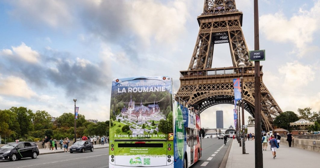 Cum vrea Guvernul să atragă turiști francezi: „Lăsaţi-vă surprinşi de România!”, mesajul care se vede pe autobuzele din Paris
