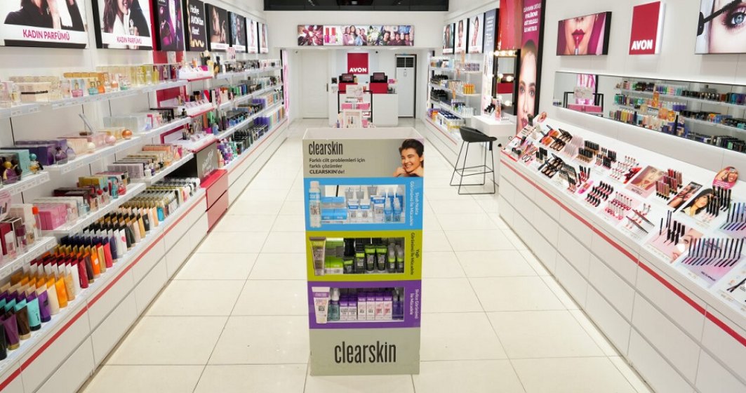 Avon, mișcare importantă pe piața produselor cosmetice: lansează un program de francizare la nivel național