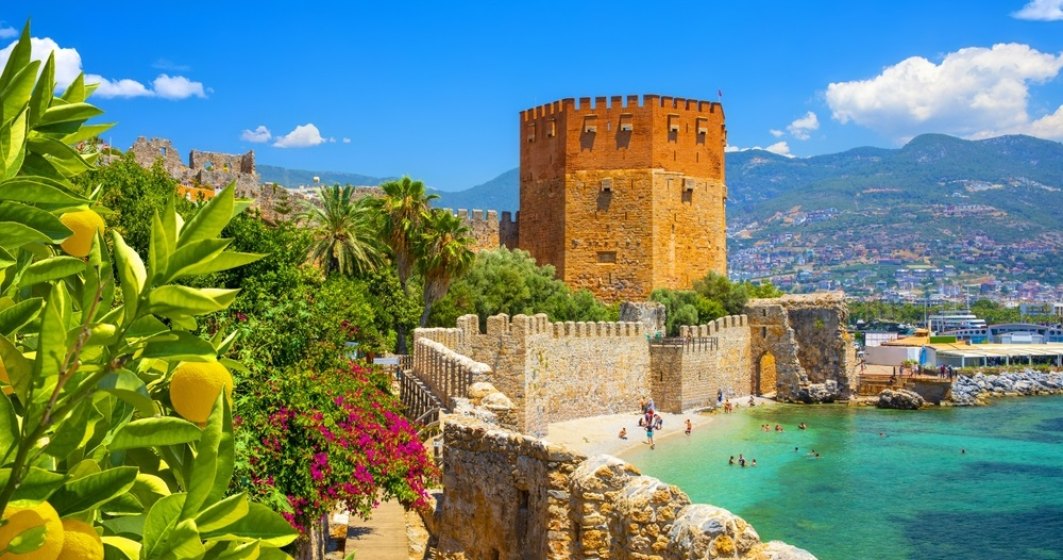 Un turist obișnuit cheltuiește 100$ pe zi în Turcia. Care au fost destinațiile preferate ale românilor în 2023