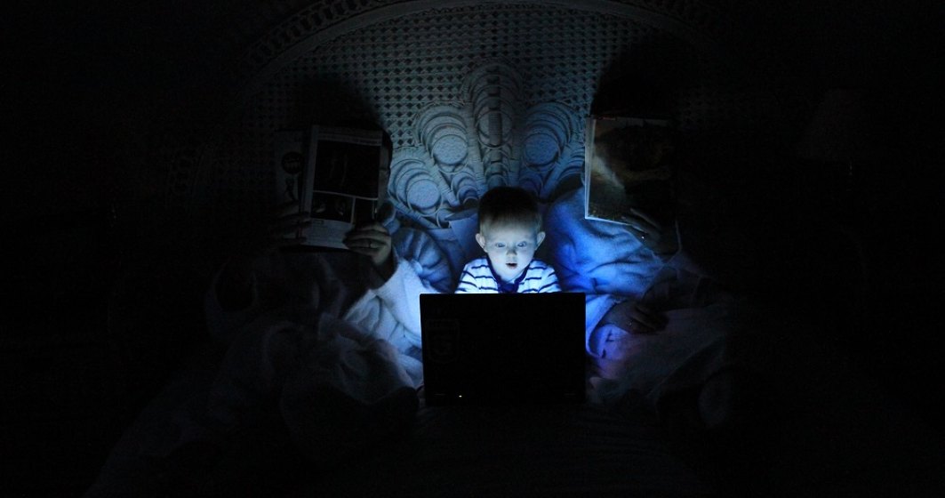 La ce riscuri sunt supuși copiii care petrec mai mult timp în online