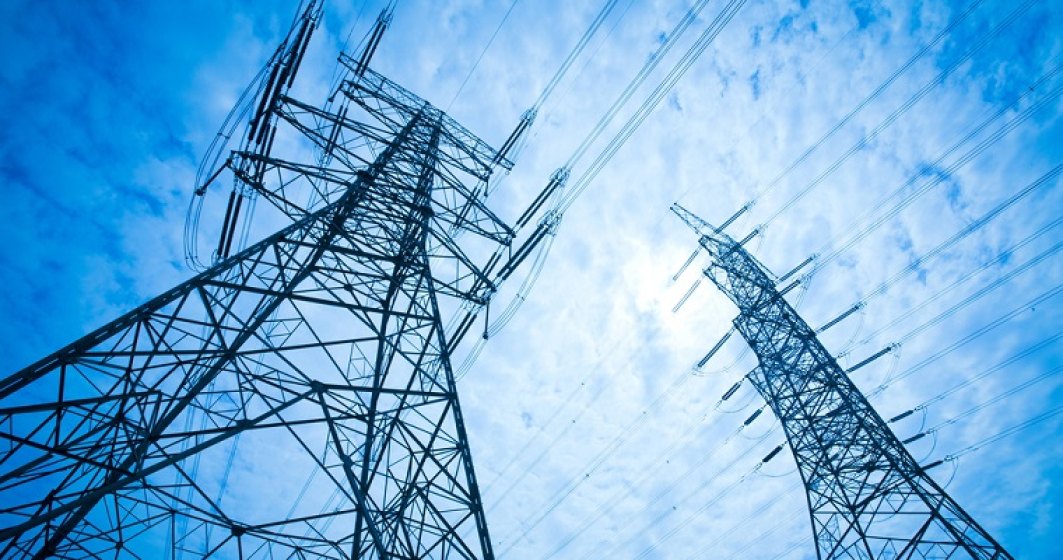 Ministerul Energiei: Numarul consumatorilor afectati de avariile produse la reteaua de energie electrica, in scadere la 70.000