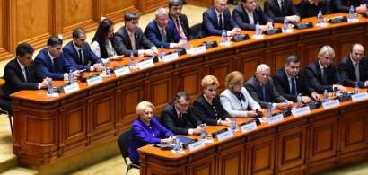 Sedinta solemna de Centenar: Iohannis cere parlamentarilor sa asculte vocea...