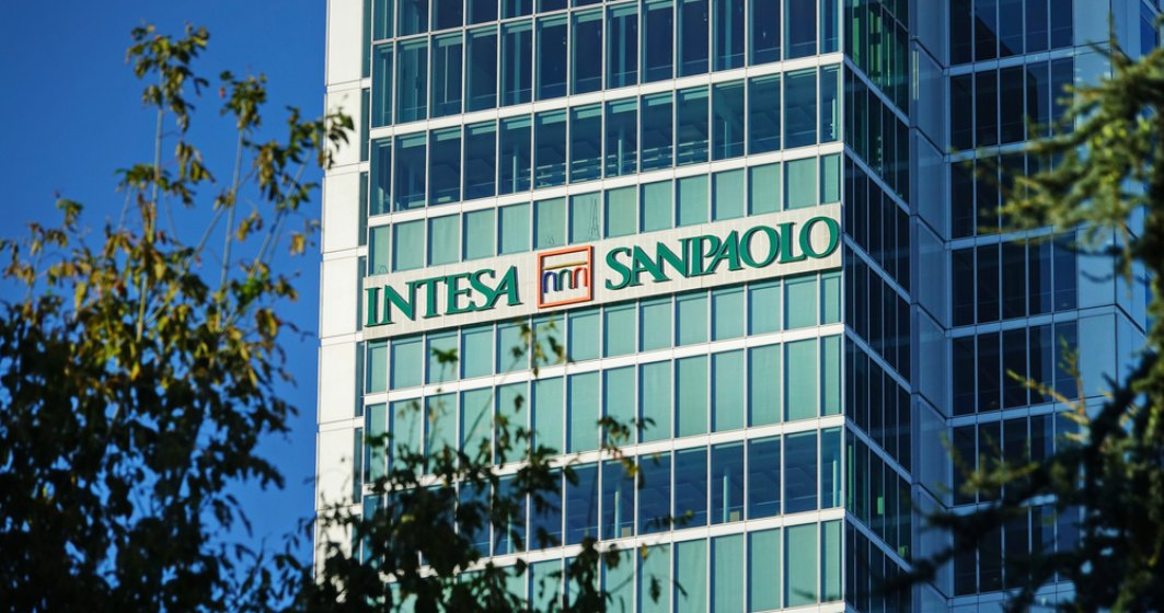 Italienii de la Intesa vor să cumpere First Bank (România). După tranzacție, Intesa poate intra în top 10
