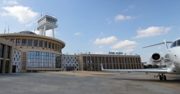 AirConnect se mută de pe Otopeni pe Băneasa. Orarul de zbor al liniei aeriene...