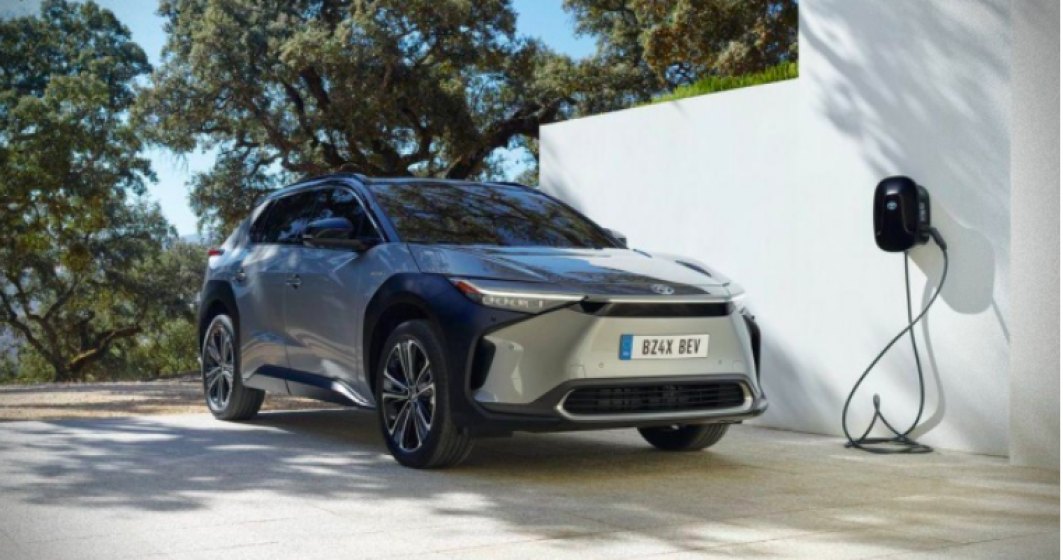 Toyota lansează în România primele mașini electrice în 2022