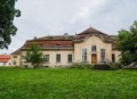Poza 2 pentru galeria foto Cum arata castelul Teleki, locul in care a locuit una dintre cele mai instarite familii din Romania, scos la vanzare pentru jumatate mil. euro
