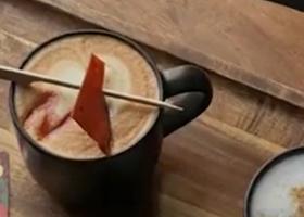 Latte-ul savuros al Anului Abundent: așa se numește cafeaua cu aromă de porc...