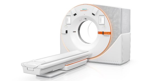 Siemens aduce în România primul computer tomograf din lume bazat pe...