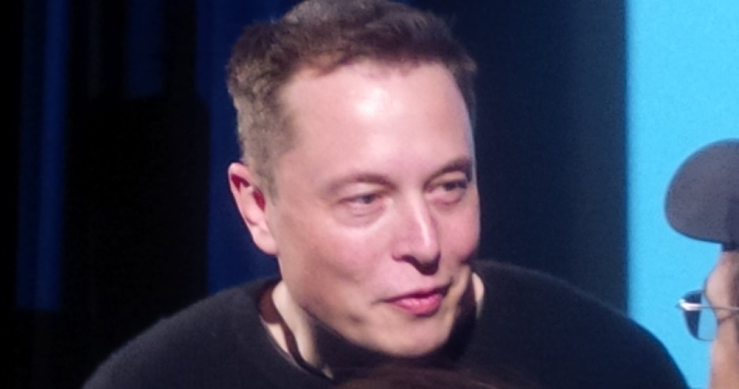 Elon Musk lucreaza la un sistem de conectare a creierului uman cu o interfata IT