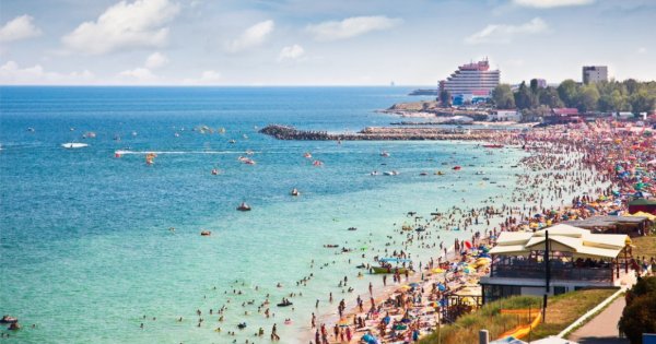 Licitație pe litoralul românesc: aproape 50 de porțiuni de plajă sunt vizate,...