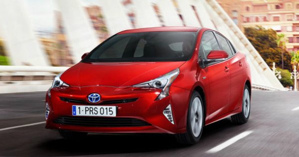 Toyota ofera acces gratuit la 24.000 de patente despre sistemele hibride:...
