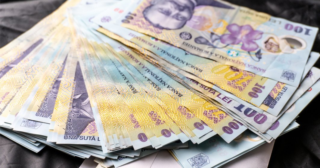 Studiu: Unul din doi români nu crede că banii cash răspândesc noul coronavirus
