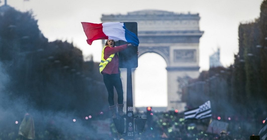 Franta: Confruntari intre manifestanti si fortele de ordine la Paris