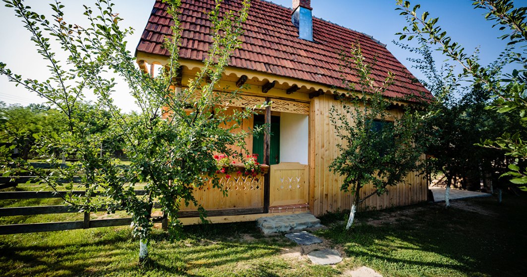 FOTO | Satul Banului Guesthouse: Locul fără semnal la telefon unde te cazezi în camera bunicilor
