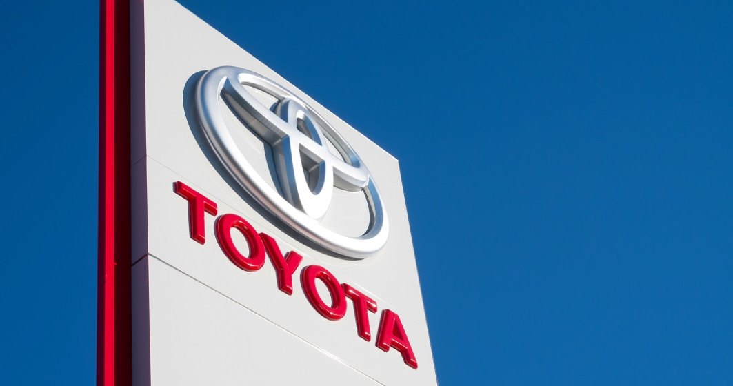 Toyota recheamă în service primul său SUV electric, la mai puţin de două luni de la lansare