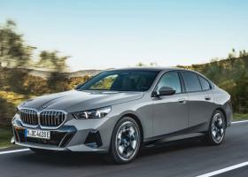 Noului BMW Seria 5 nu îi este frică să se uite în ochii tăi: Mașina schimbă...