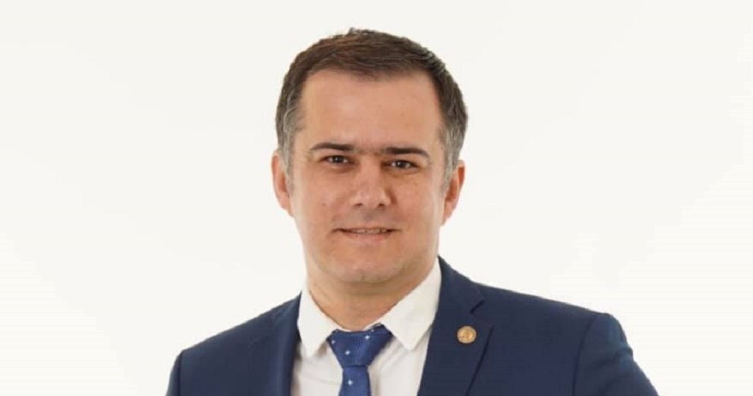 Lucian Stanciu-Viziteu, candidat PNL-USR-PLUS la Primăria Bacău: Primul și cel mai urgent lucru este reabilitarea și modernizarea rețelei de apă potabilă