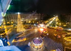 VIDEO | Au fost aprinse luminile de sărbători în București. Primăria a...