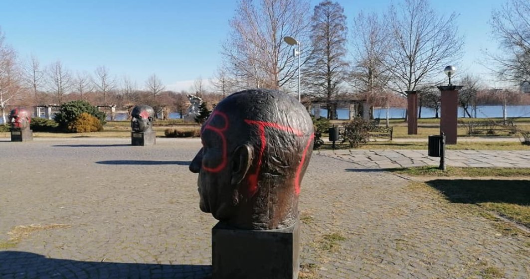 Monumentul Uniunii Europene din Herăstrău, vandalizat de extremiști