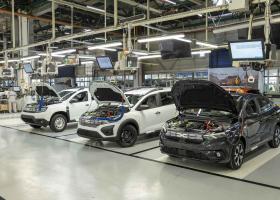 Dacia automatizează cumpătat: Roboții nu sunt la fel de flexibili ca oamenii