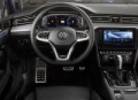 Poza 4 pentru galeria foto Volkswagen Passat facelift poate fi comandat in Romania. Telefonul mobil, pe post de cheie