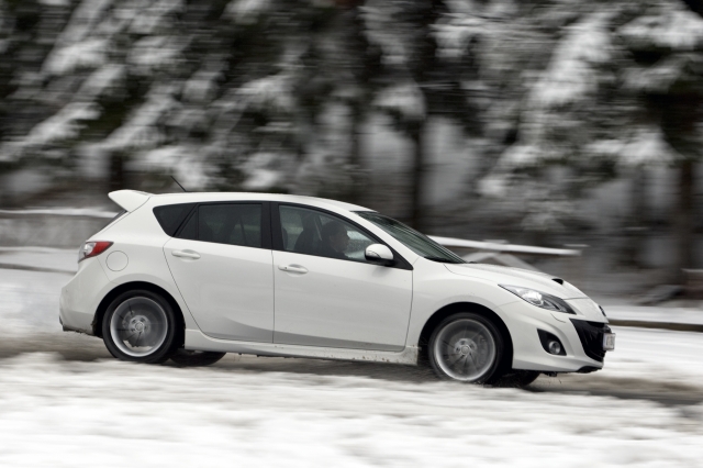 Test drive cu Mazda3 facelift MPS, cel mai viril compact al marcii - Foto 1 din 26