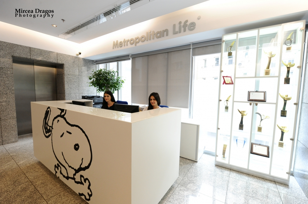 Biroul Metropolitan Life: un sediu modern in lumea benzilor desenate