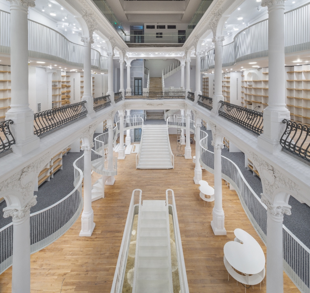 Carturesti Carusel, mega libraria din Lipscani, va fi deschisa joi