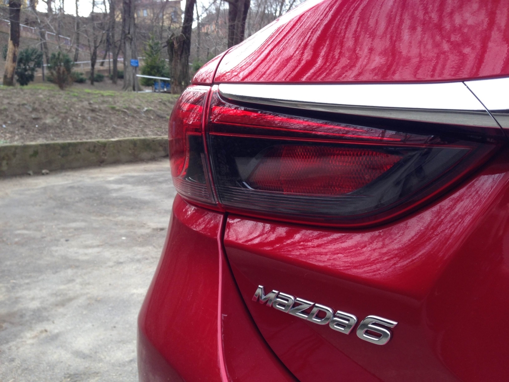 Test Drive Wall-Street: Mazda6 facelift, aproape premium