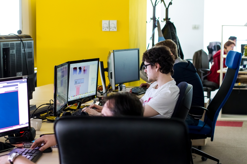 Un birou care stimuleaza creativitatea: cum lucreaza cei peste 1.200 de angajati Ubisoft