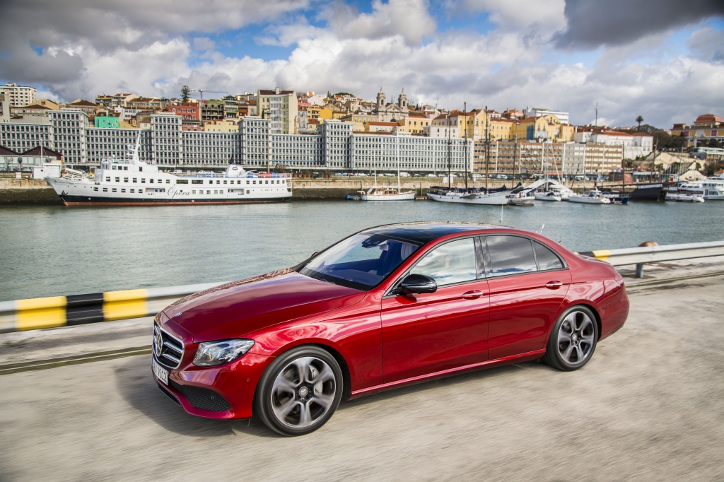 Test drive cu noul Mercedes-Benz Clasa E: sofatul semi-autonom cu primul diesel de 2 litri
