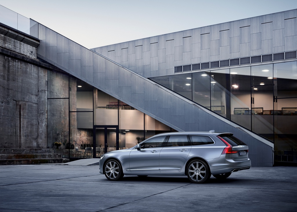 Volvo a lansat in Romania noile modele S90 si V90