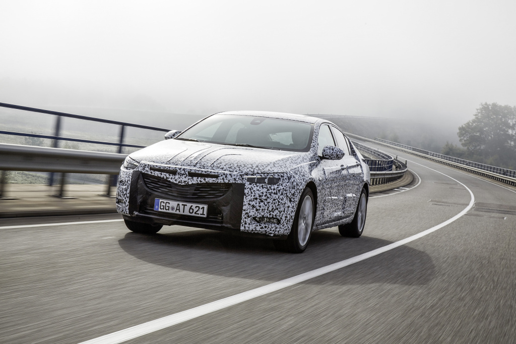 Opel va prezenta Insignia Grand Sport in martie la Salonul Auto de la Geneva