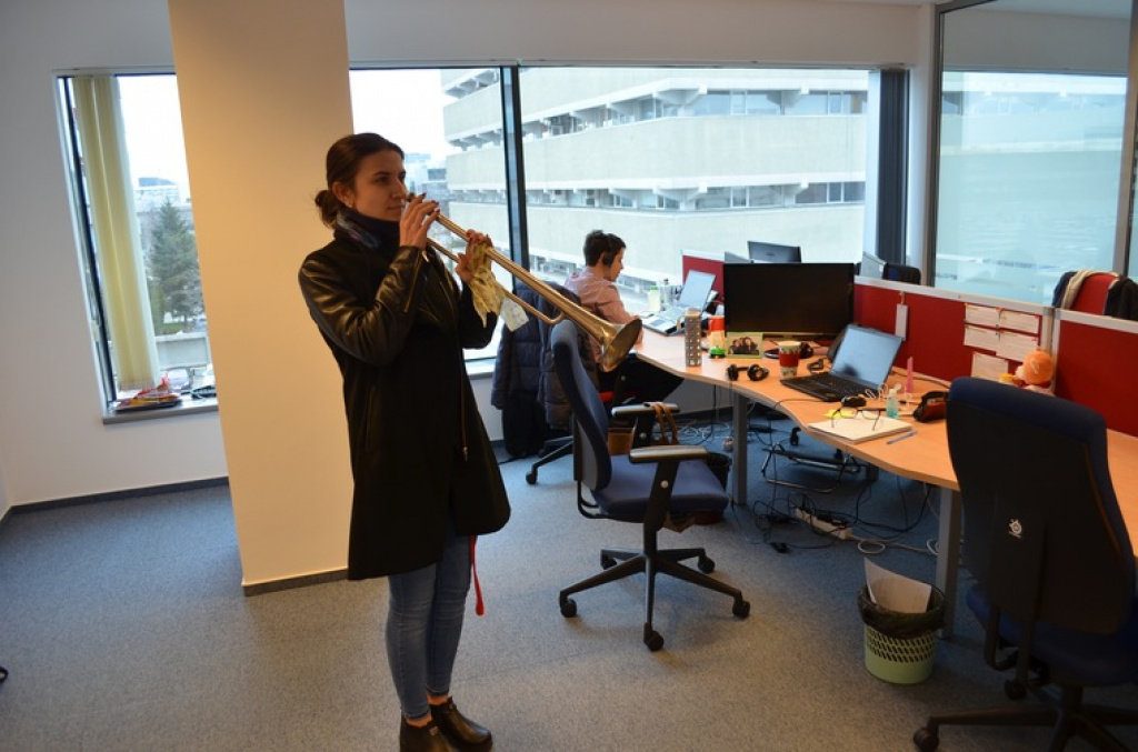 Noul birou Avangate, locul unde se canta la trompeta cand inchei vanzarile