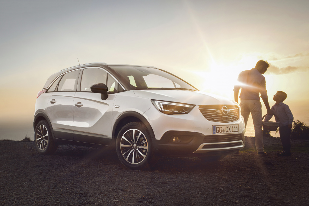 Opel a dezvaluit noul SUV Crossland X, model mai mic decat Mokka X